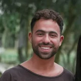 תומר בן חיים מדריך לרפואת יער, מוסמך INFTA, מטפל בהתמקדות, ביבליותרפיה ו- NLP פרקטישיונר