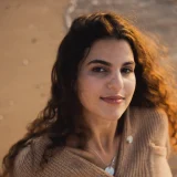 ניצן זיסקינדר מורה ליוגה, מדריכה מוסמכת למקלחת יער